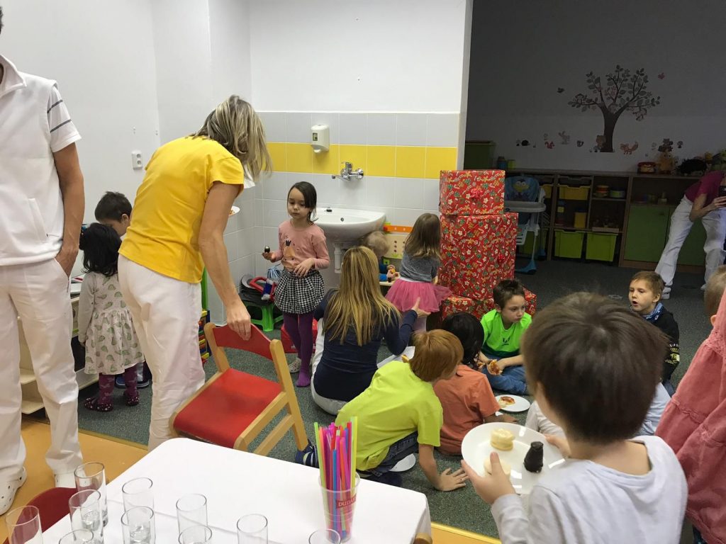 Euroškoláci mají dobré srdce - dobročinnost pro Dětské centrum Jihočeského kraje