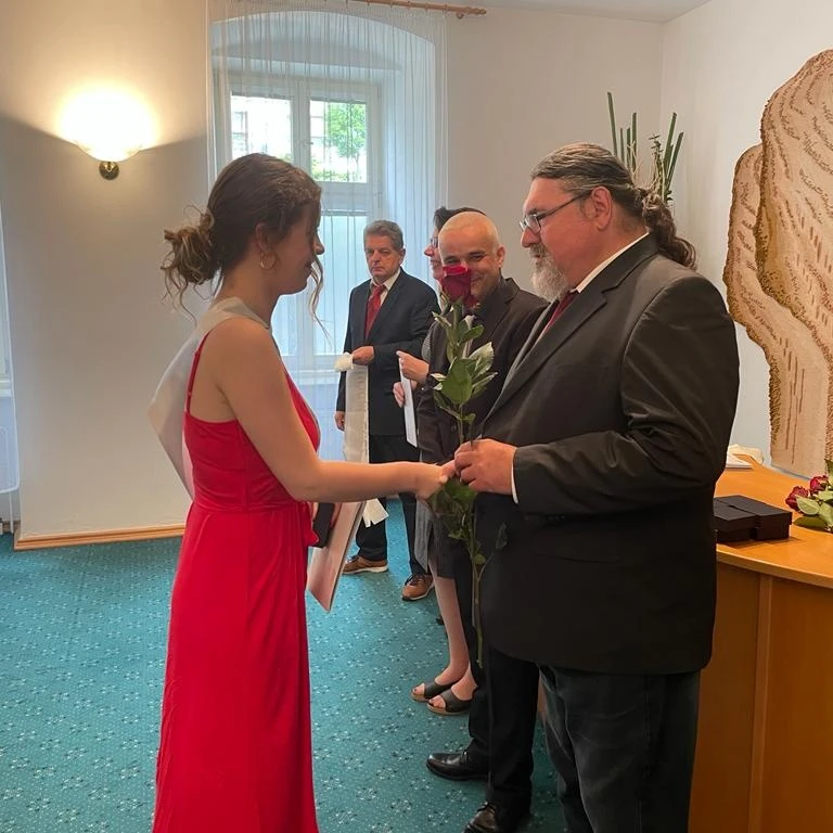 Slavnostní předávání maturitního vysvědčení