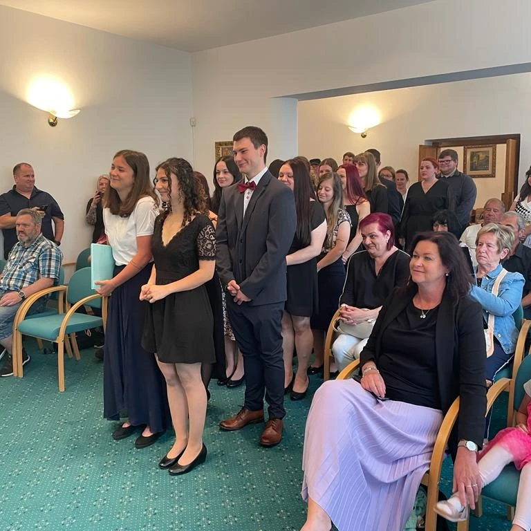 Slavnostní předávání maturitního vysvědčení