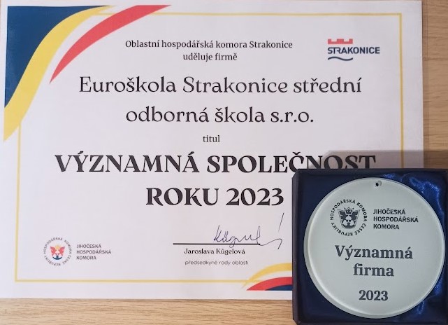 Euroškola Strakonice získala ocenění Významná společnost roku 2023 od Jihočeské hospodářské komory